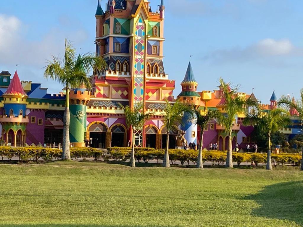 Beto Carrero, CASA DE PRAIA TOP 3Q com Piscina e Area de jogos, com Ar, 3 vagas a 300m da Praia , 600m do Parque Penha (Santa Catarina) Exterior foto
